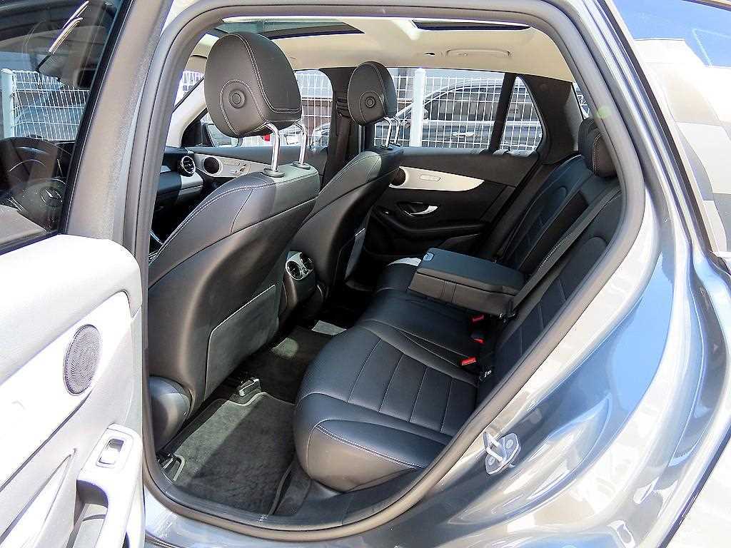 Mercedes Benz GLC Class - Vista 6