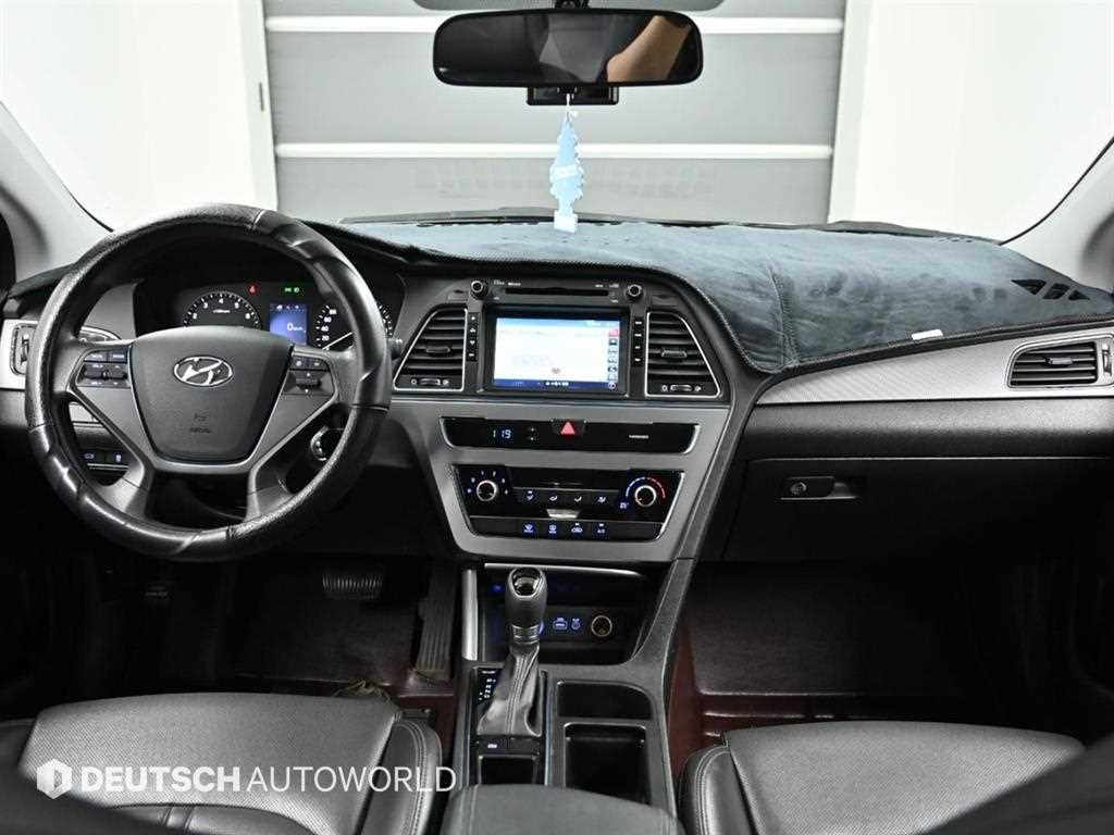 HYUNDAI Sonata - Vista 7