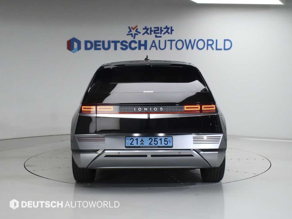 HYUNDAI Ioniq 5 - Vista 4