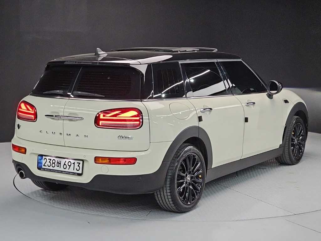 Mini Clubman - Vista 6