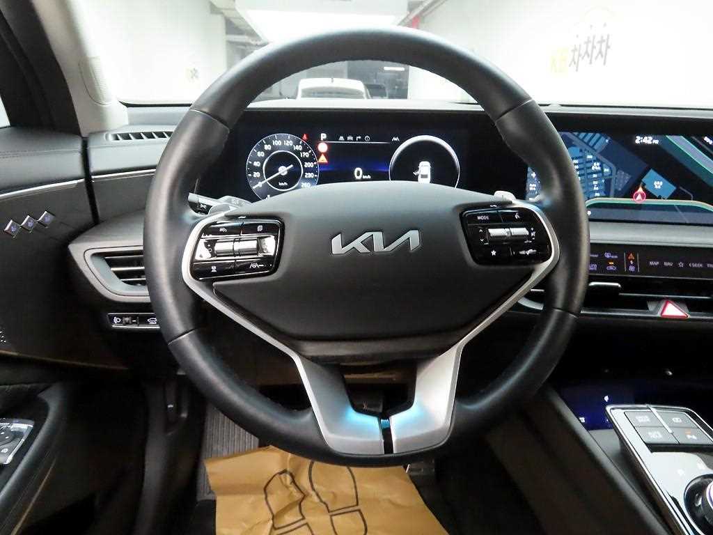 KIA K8 - Vista 6