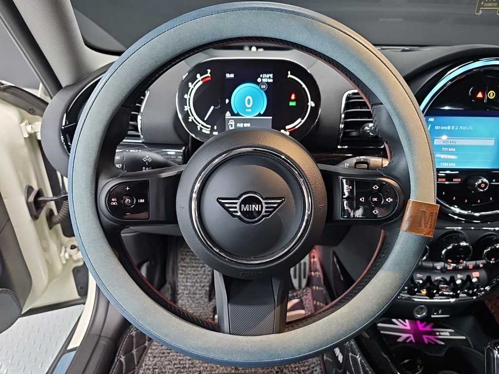 Mini Clubman - Vista 8