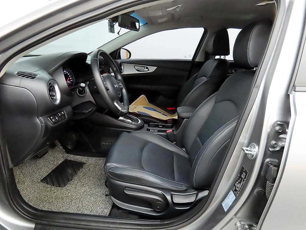 KIA K3 - Vista 5