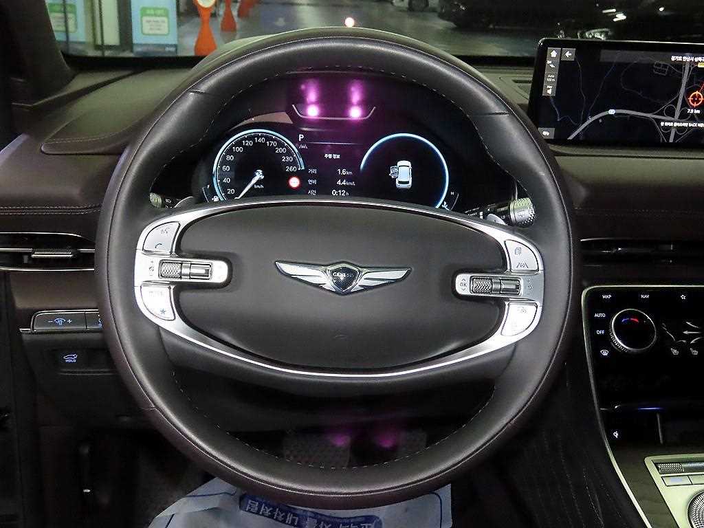 Genesis GV80 - Vista 8