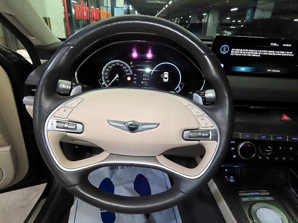 Genesis G80 - Vista 9