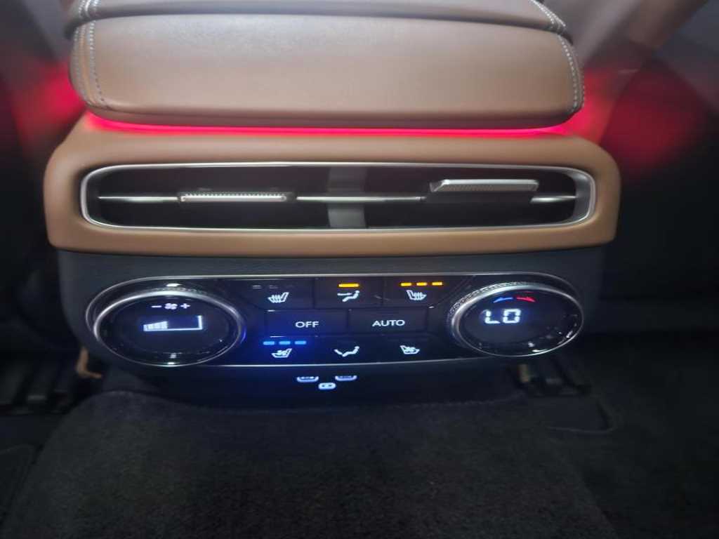 Genesis GV70 2024 Blanco - Importación desde Corea - HF Imports Iquique - Foto 16