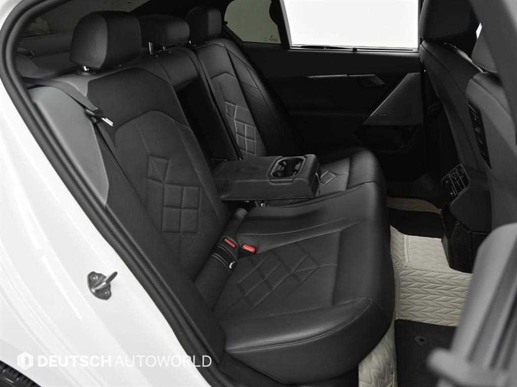 BMW i5 - Vista 12