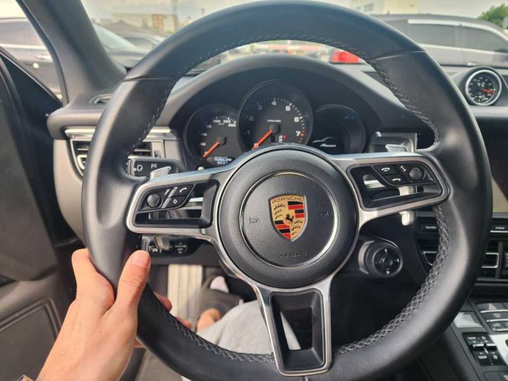 Porsche Macan - Vista 8