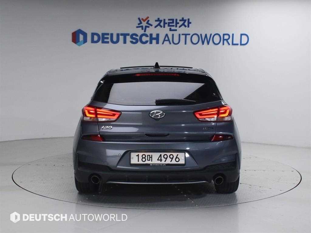 HYUNDAI i30 - Vista 4