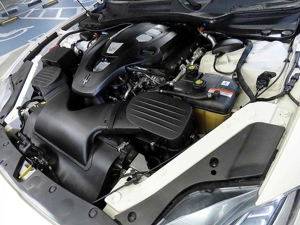 Maserati Quattroforte 2020 Blanco - Importación desde Corea - HF Imports Iquique - Foto 19