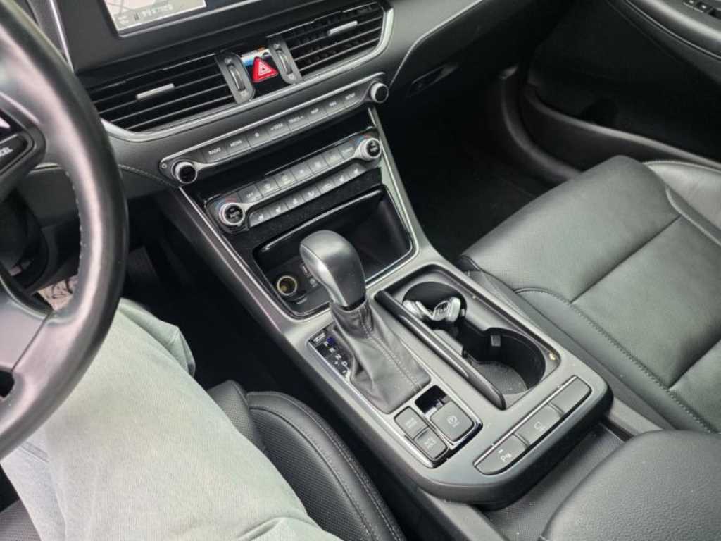 HYUNDAI Grandeur - Vista 7