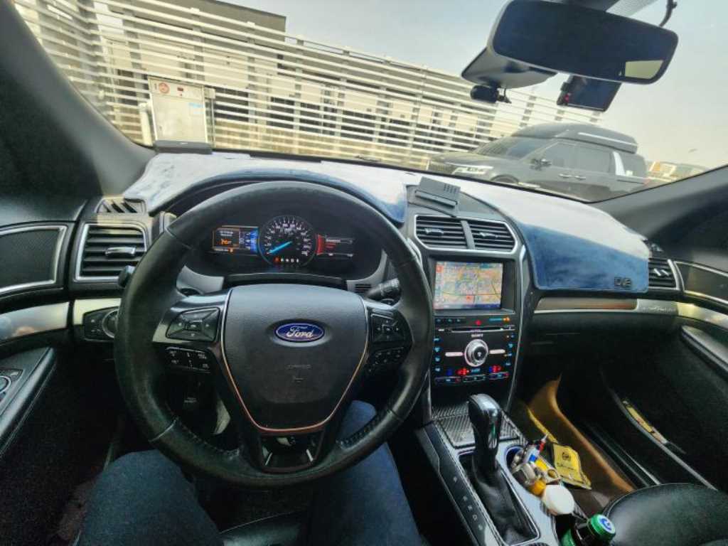 Ford Explorer - Vista 7