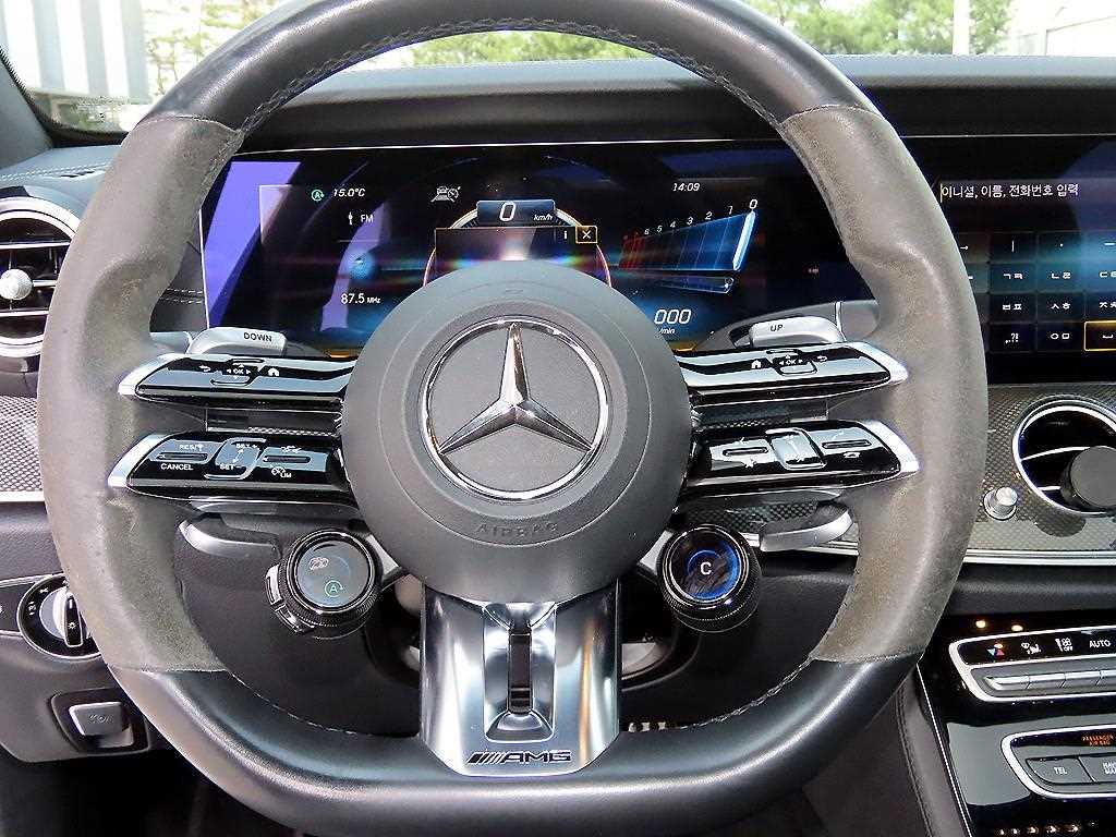 Mercedes Benz E class - Vista 8
