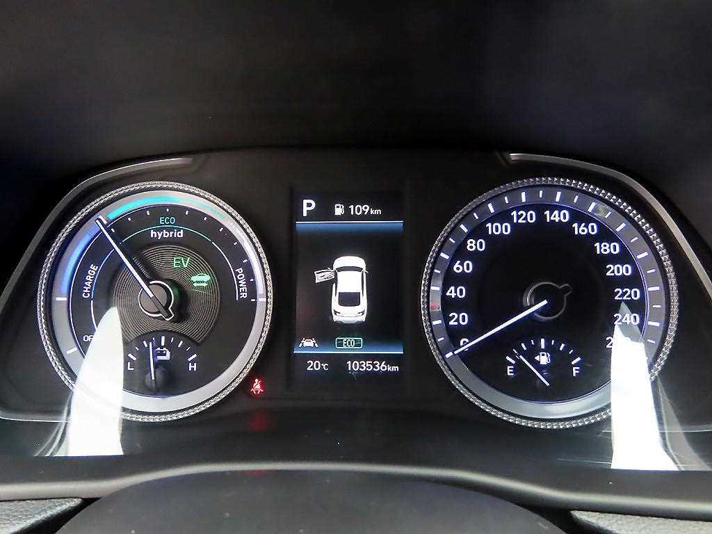 HYUNDAI Sonata - Vista 9