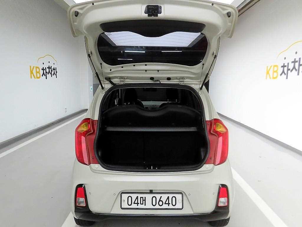 KIA Morning - Vista 5