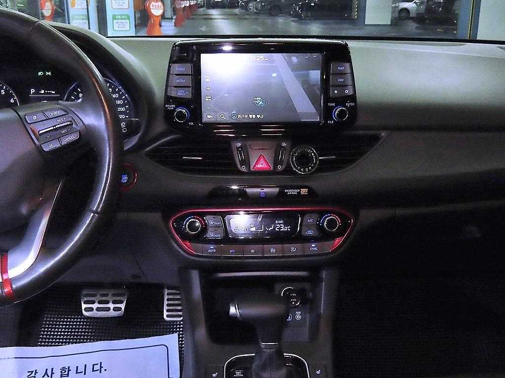 HYUNDAI i30 - Vista 11
