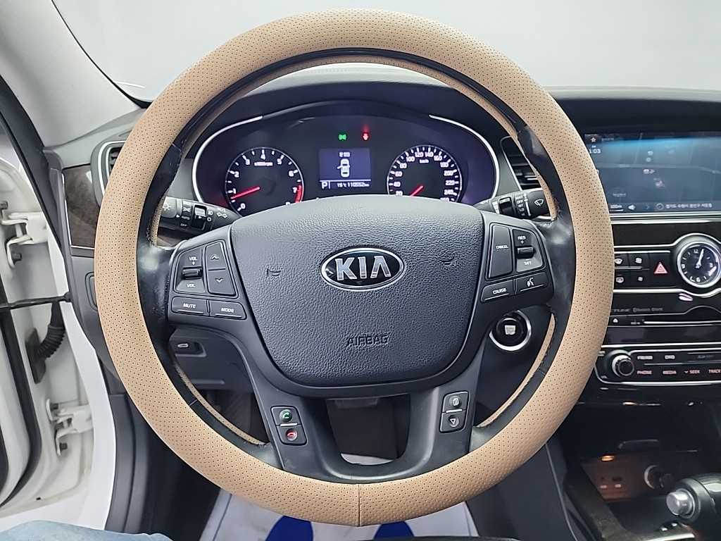 KIA K7 - Vista 9