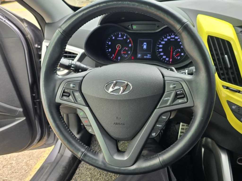 HYUNDAI Veloster - Vista 12