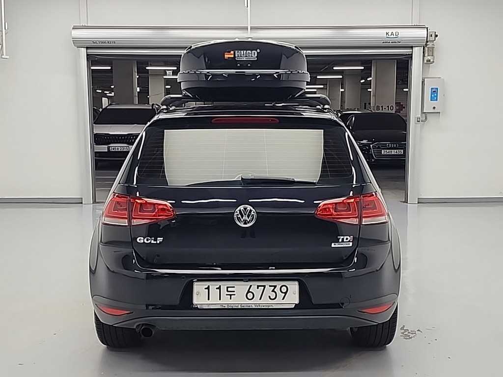 Volkswagen Golf - Vista 3