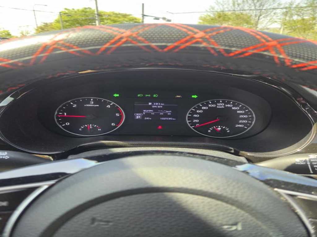 KIA Seltos - Vista 7
