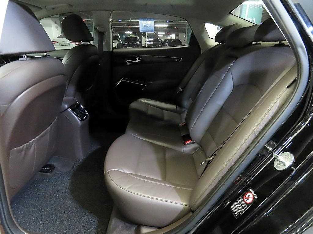KIA K7 - Vista 7