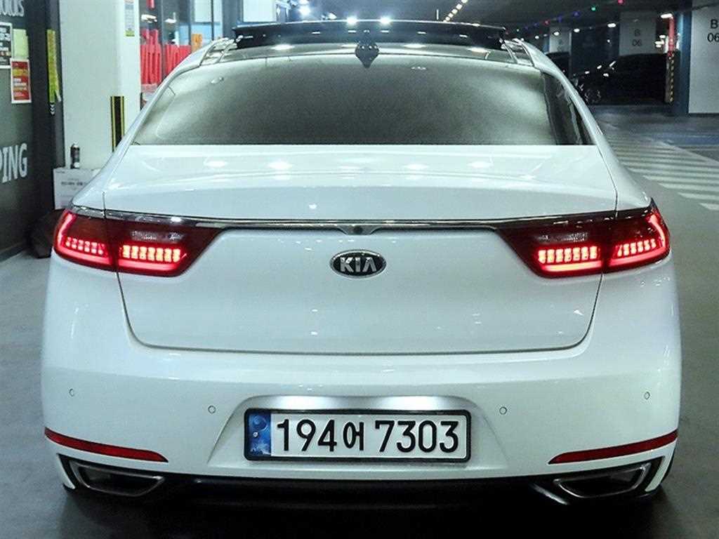 KIA K7 - Vista 5