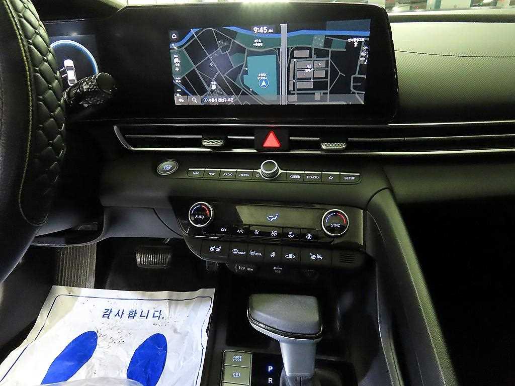 HYUNDAI Avante - Vista 11