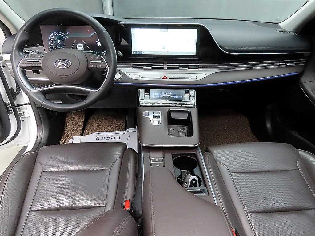 HYUNDAI Grandeur - Vista 7