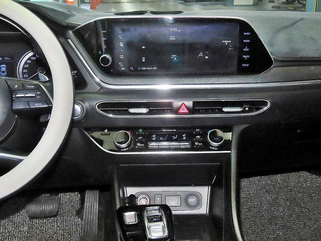 HYUNDAI Sonata - Vista 11