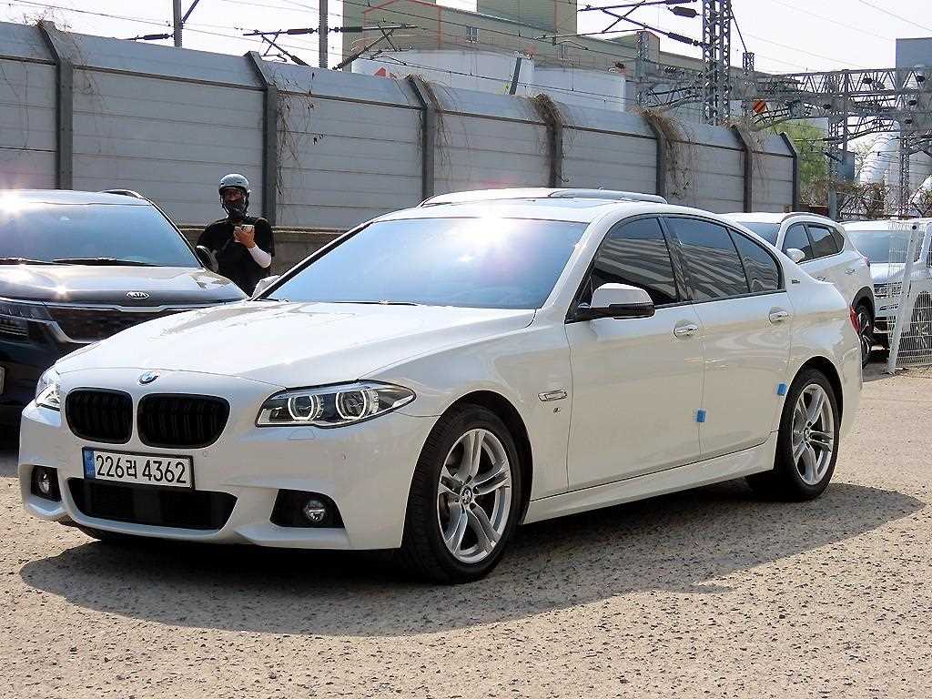 BMW 5 Series - Vista 2