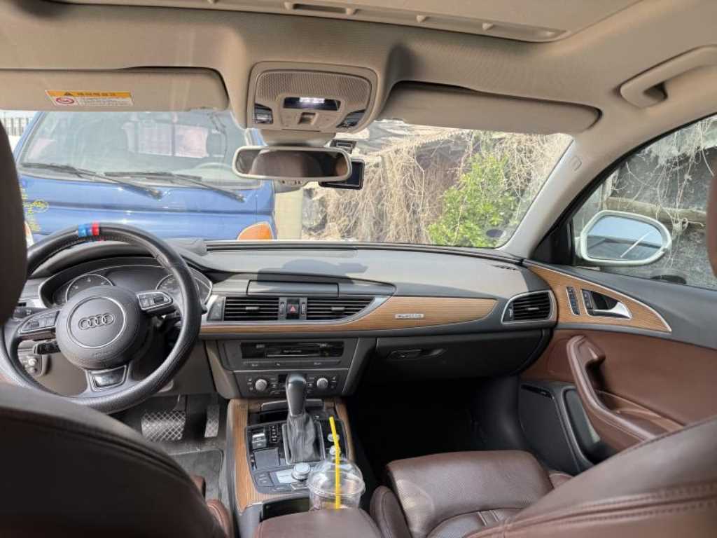 Audi A6 - Vista 6