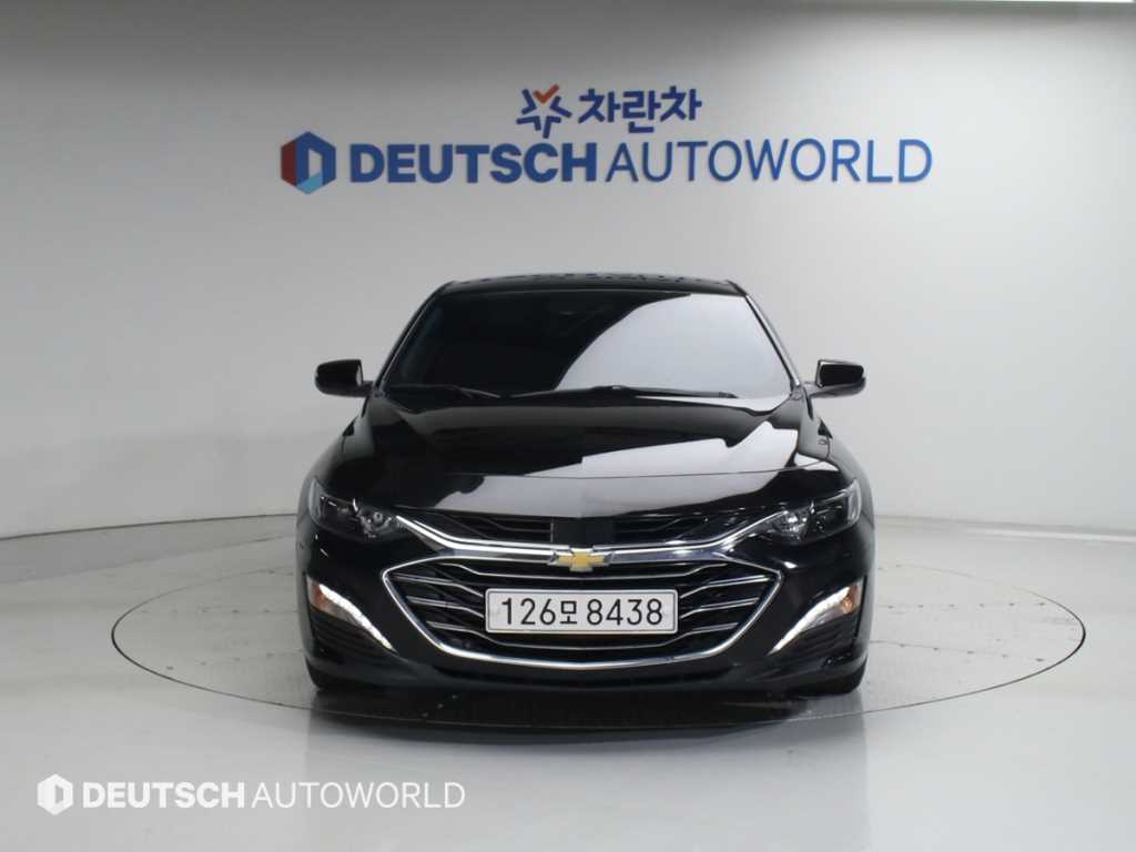 Chevrolet Malibu - Vista 3
