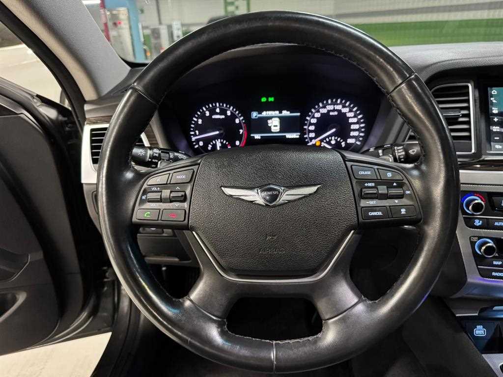 Genesis G80 - Vista 10