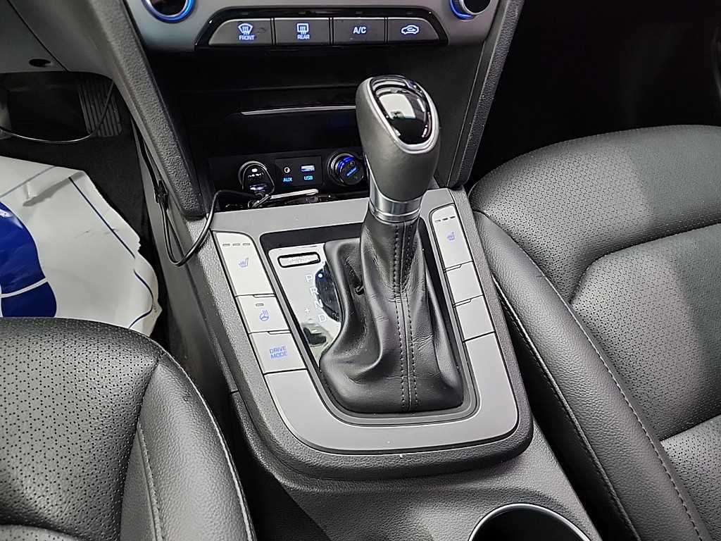 HYUNDAI Avante - Vista 8