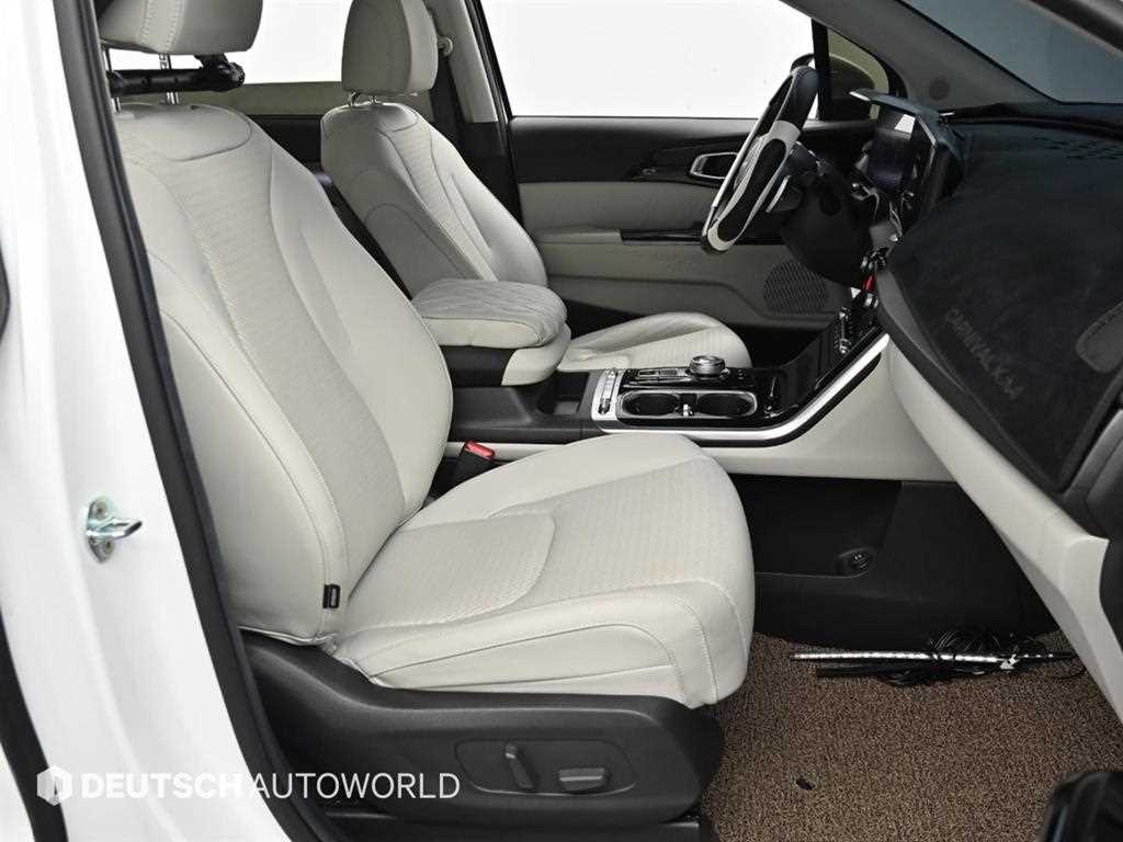 KIA Carnival - Vista 10