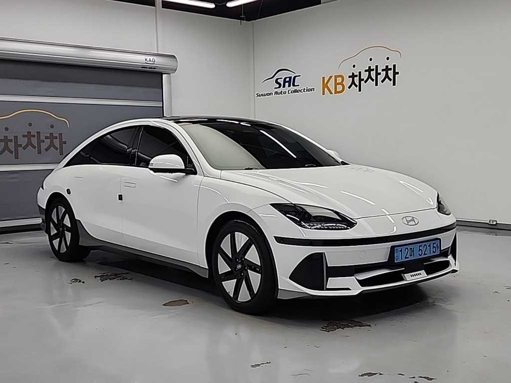 HYUNDAI Ioniq 6 - Vista 4