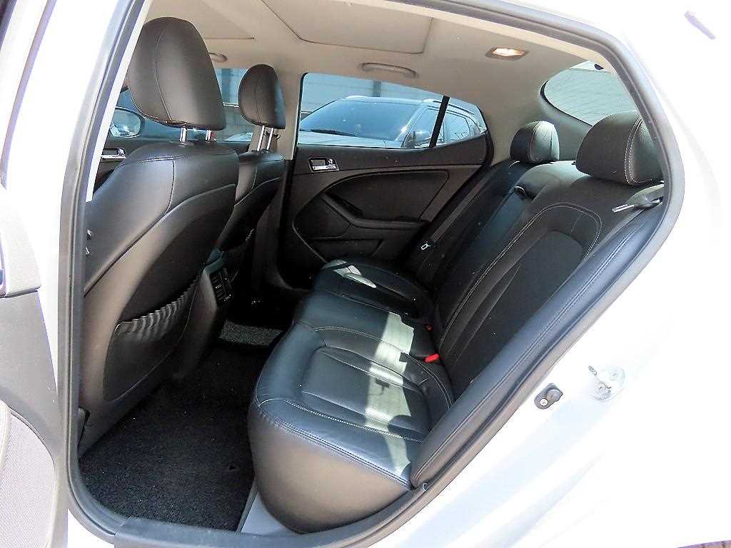 KIA K5 - Vista 6
