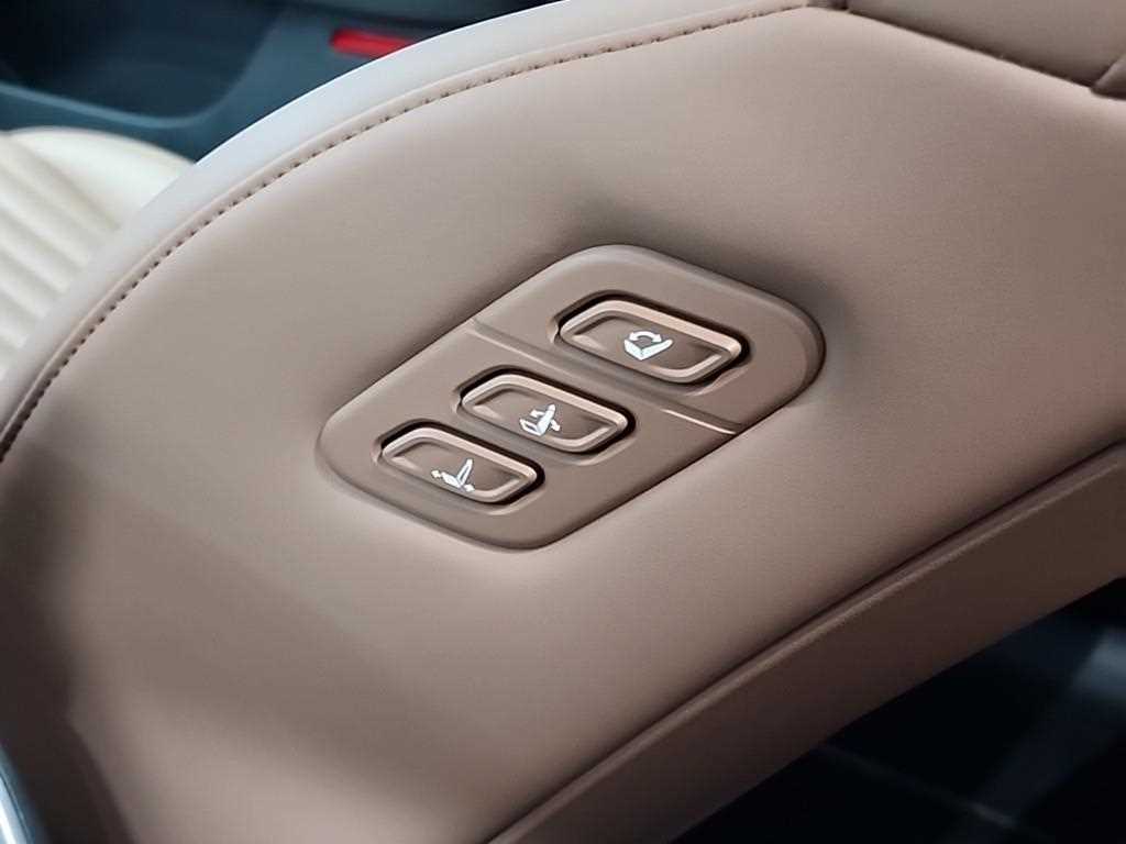 HYUNDAI Grandeur - Vista 12