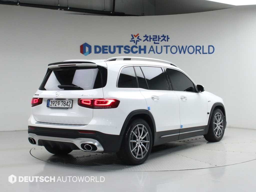 Mercedes Benz GLB Class - Vista 2