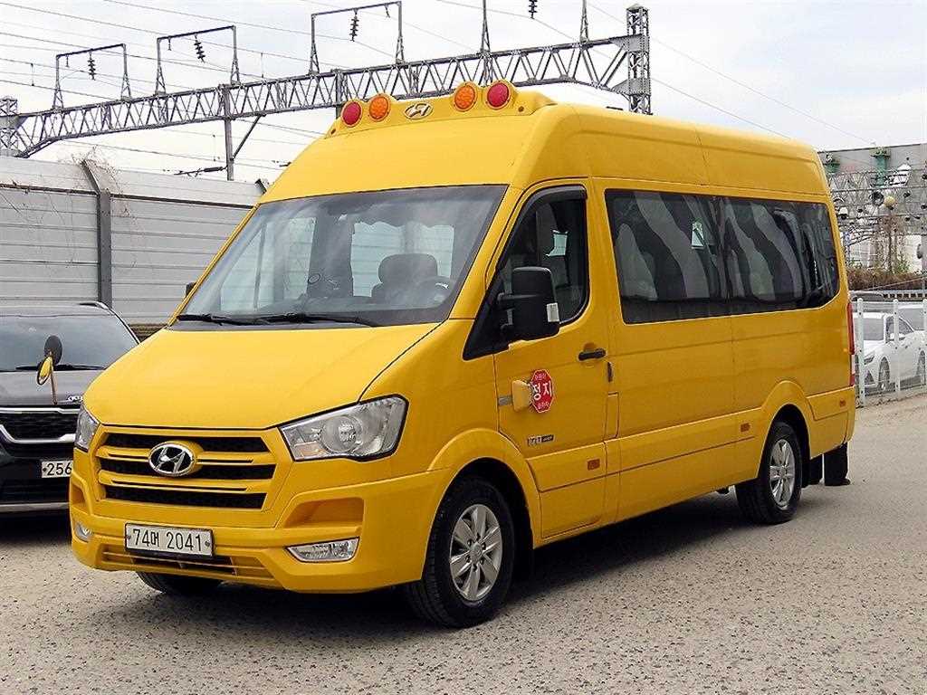 HYUNDAI Solati 2015 - Importación desde Corea - HF Imports Iquique - Foto 1
