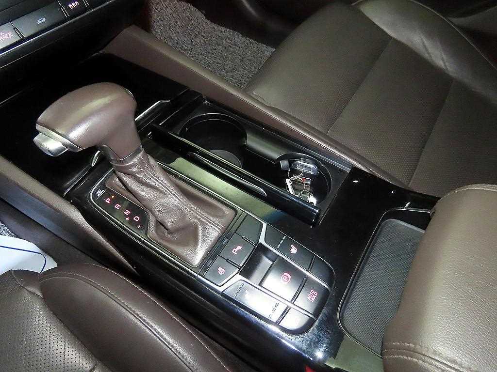 KIA K7 - Vista 11