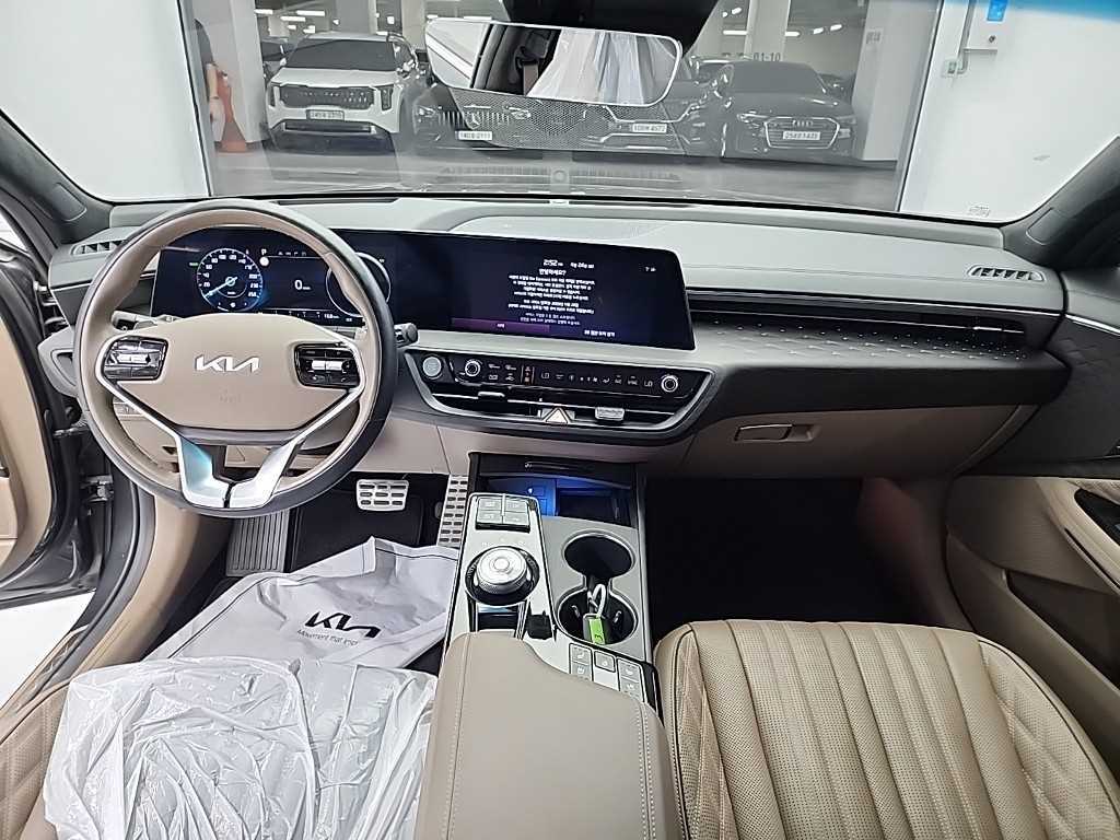 KIA K8 - Vista 7