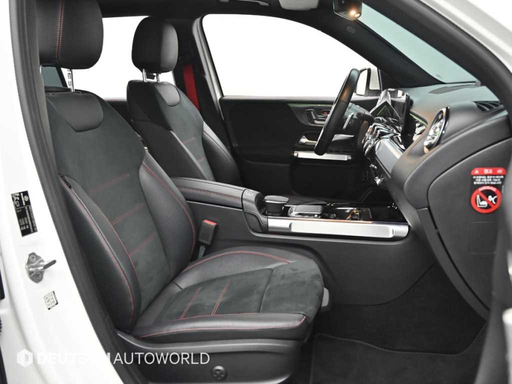 Mercedes Benz GLB Class - Vista 10