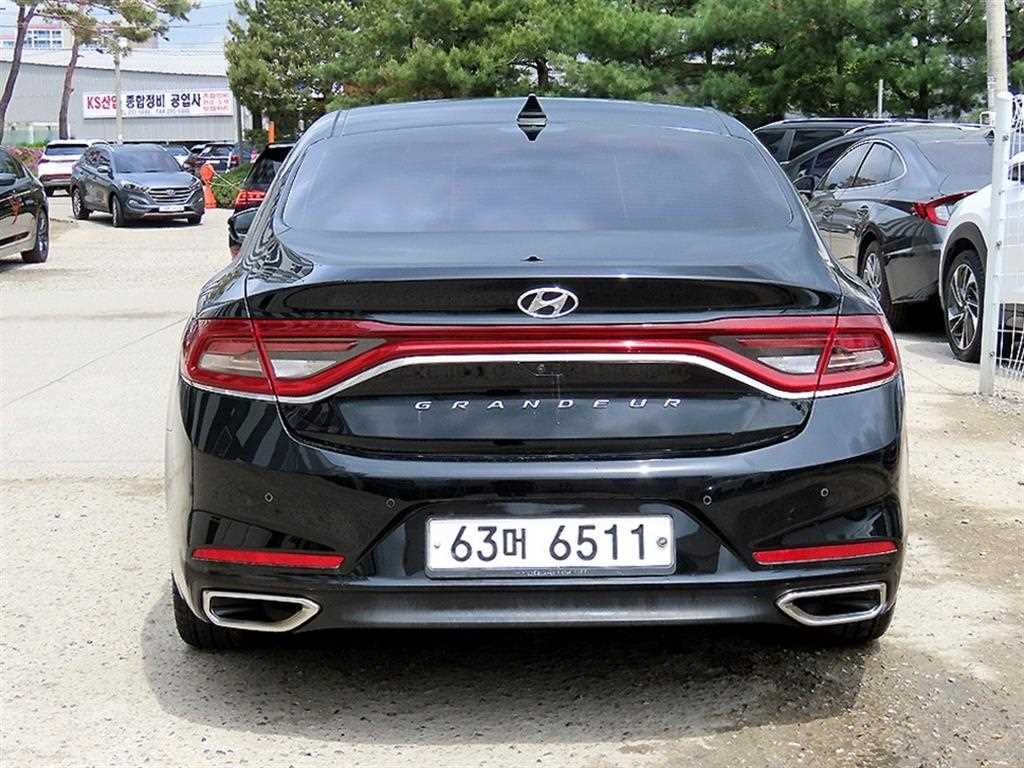 HYUNDAI Grandeur - Vista 4