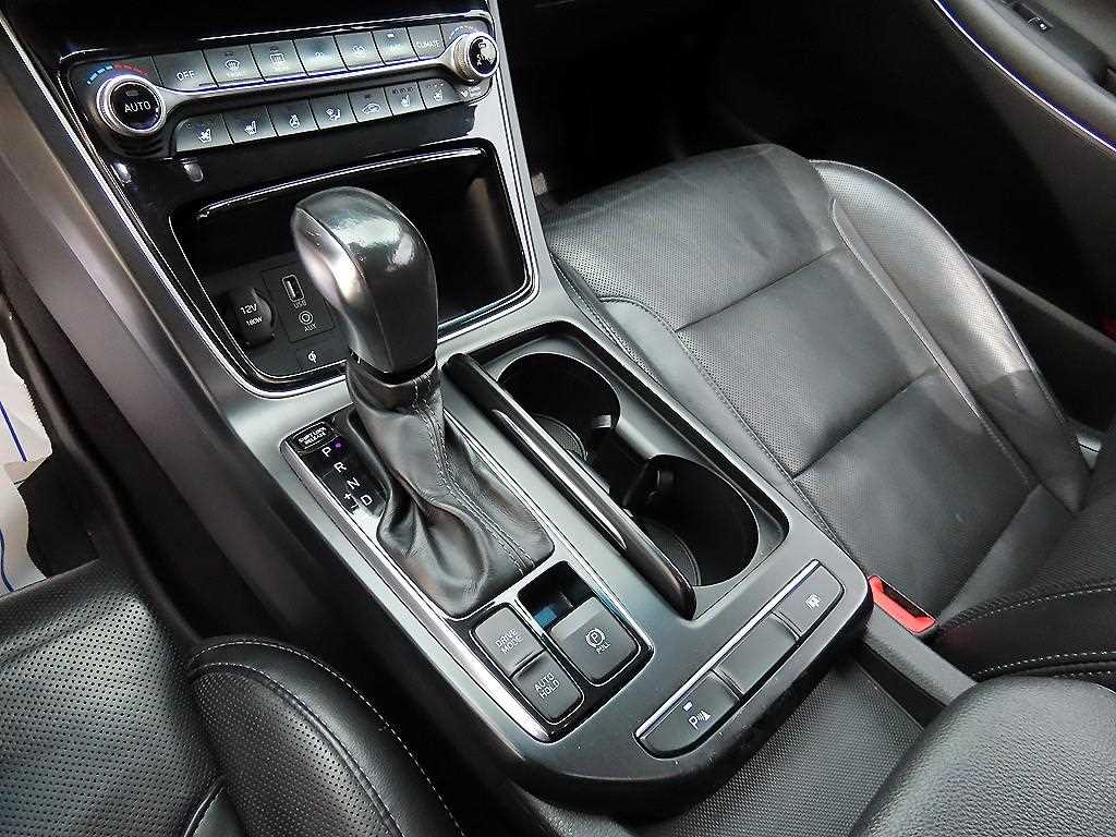 HYUNDAI Grandeur - Vista 10
