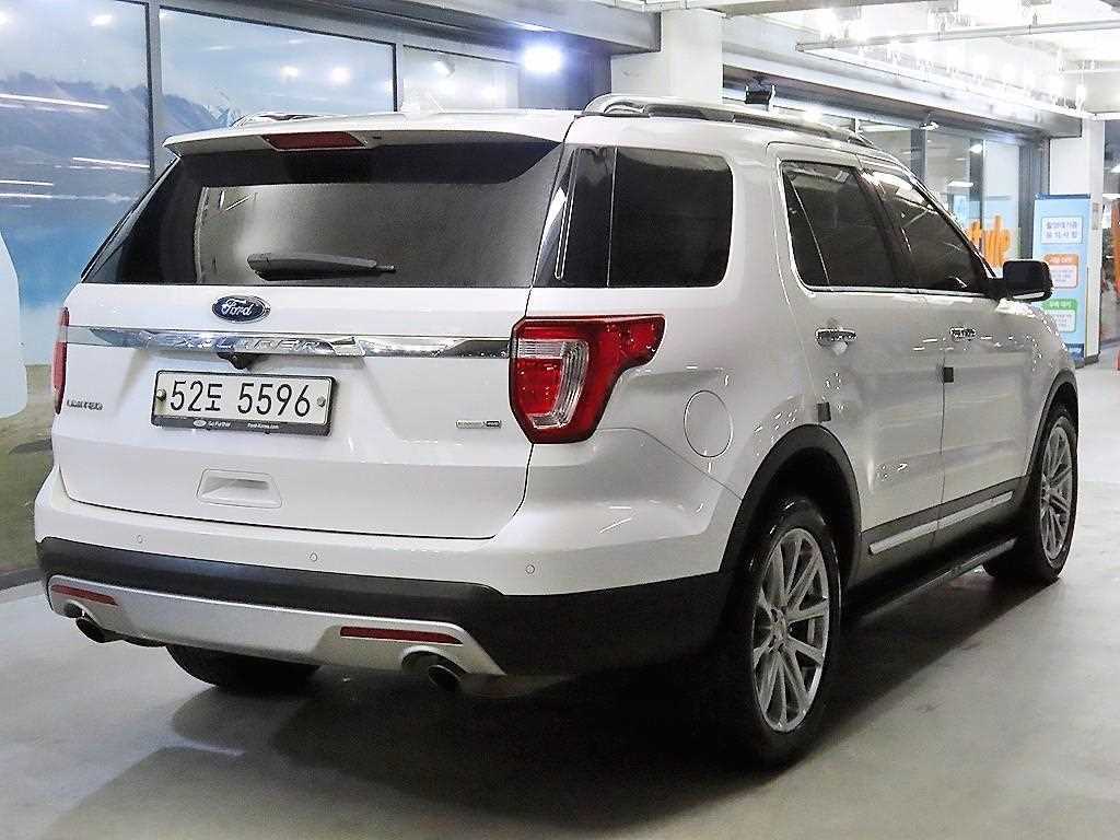 Ford Explorer - Vista 4
