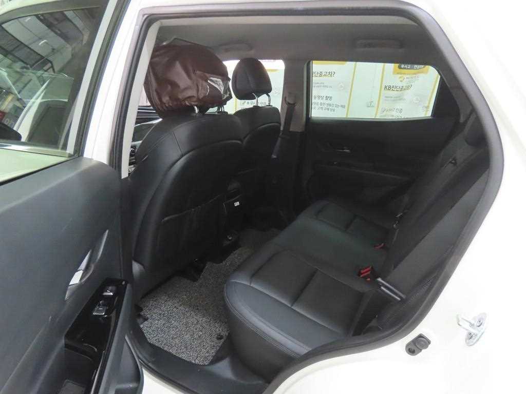 Ssangyong Korando - Vista 6
