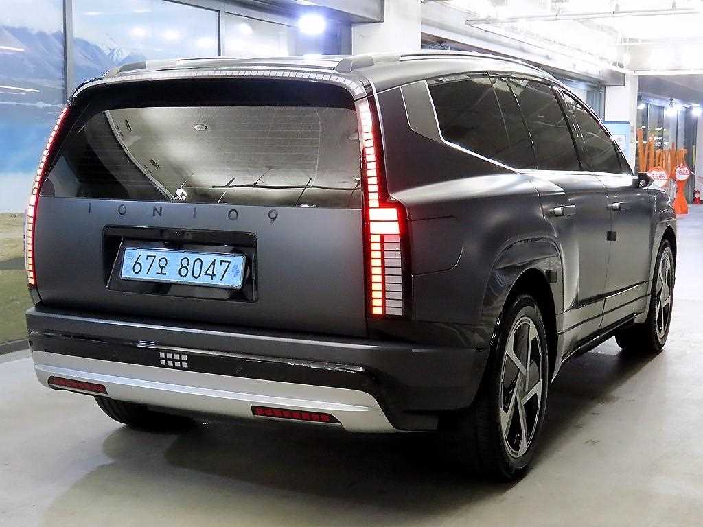 HYUNDAI IONIQ 9 - Vista 4
