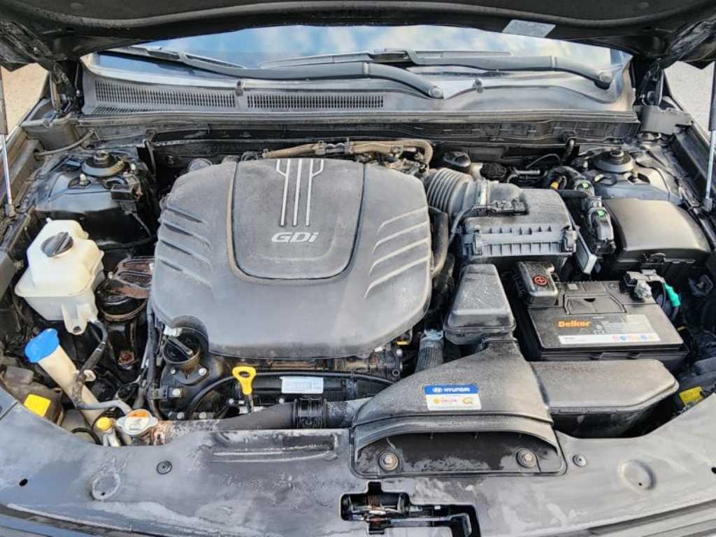 HYUNDAI Aslan - Vista 5