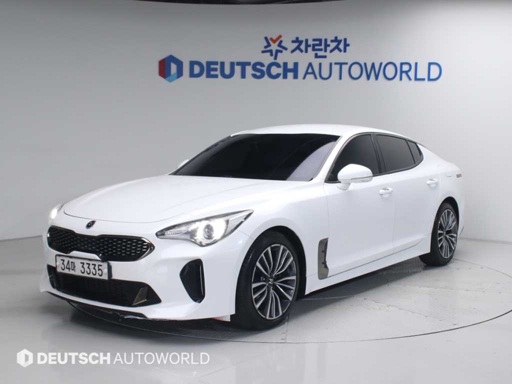 KIA Stinger 2018 Blanco - Importación desde Corea - HF Imports Iquique - Foto 1